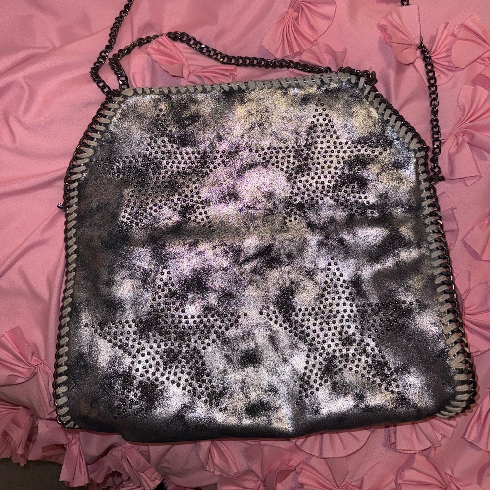 gray shoulder bag with stars